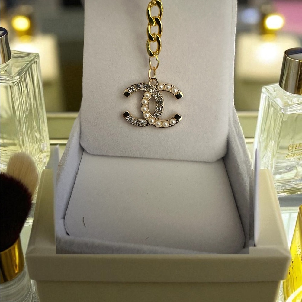 Custom Zipperpull pendant necklace - Picture 3 of 5
